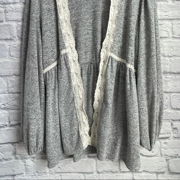 Knox Rose Women’s Gray Super Soft Cardigan Cream Lace Trim Opening Size X-Large - Picture 2 of 8